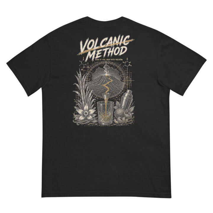 MCA — Volcanic Method — T-shirt lourd unisexe